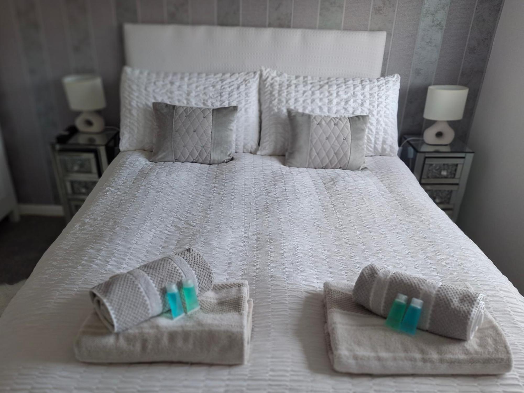 Home From Home Guest House Rochford Exteriér fotografie